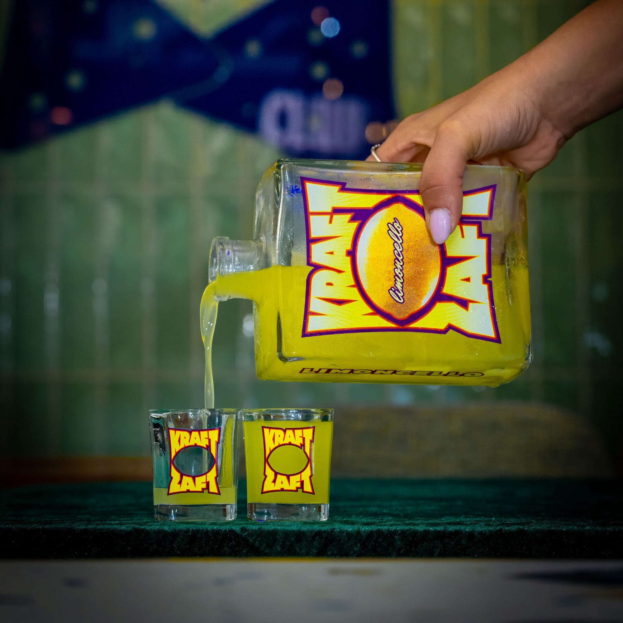 BLACK FRIDAY DEAL 5: 1 Bottle + 6 Shots